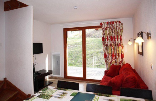 Les Orres Apartamento | Wifi, ski-in/ski-out & foot of the slopes, fitness, swimming pool, terrace, balcony, parking, tv