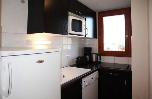 Les Orres Apartamento | Wifi, ski-in/ski-out & foot of the slopes, fitness, swimming pool, terrace, balcony, parking, tv