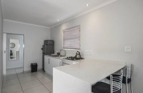 Bloubergstrand Apartamento | WiFi & Solar at Studio on Morgenster