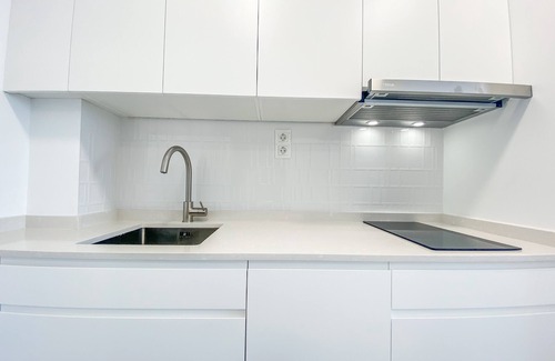Carihuela Apartamento | Wifi, terraza, piscina y acceso privado a la playa