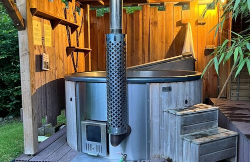 Barvaux Cabaña | Wild Cube, unusual/ecological accommodation with Nordic bath close to Durbuy