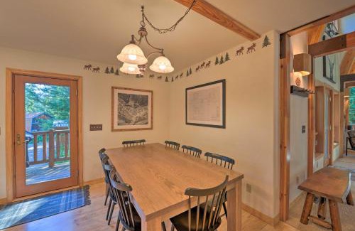 Alpine Casa | Wild Huckleberry Alpine Cabin Fireplace and Deck!
