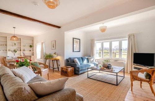 Postwick with Witton Casa | Wild Meadow Cottage