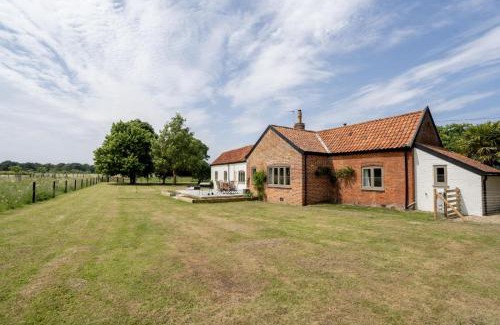 Postwick with Witton Casa | Wild Meadow Cottage