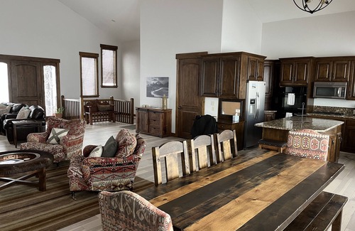 Victor Casa | Wild Mustang Ranch