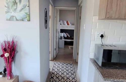 Port Elizabeth Cabaña | Wild Paradise Cottage 2