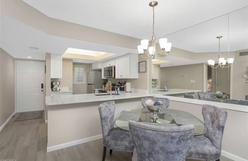 Bonita Bay Condominio | Wild Pines 2nd Floor Vacation Condo