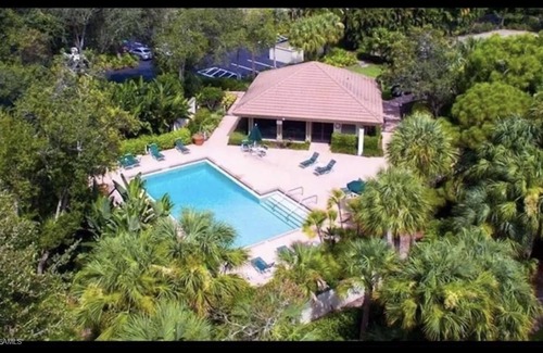 Bonita Bay Condominio | Wild Pines 2nd Floor Vacation Condo