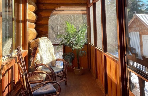 Mara Cabaña | Wild Rose Cabin ~ Glamping en las colinas de alerce! ¡10 min de pistas de esquí XC!
