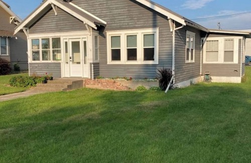 De Smet Casa | Wild Rose Cottage Save