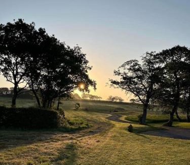 South Tawton Casa | Wild swimming, log burner & fishing lake