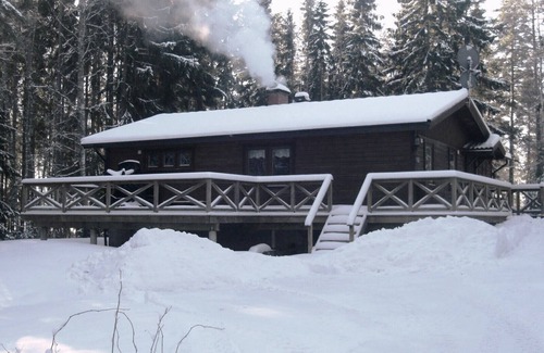 Varmland County Casa | Wilderness and fishing holiday by the lake with boat & sauna in beautiful Värmland