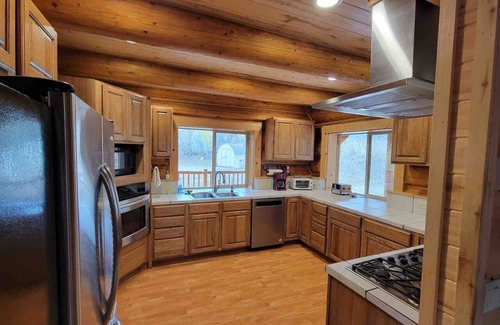 Somerset Cabina | Wilderness Cabin In Colorado Mountains