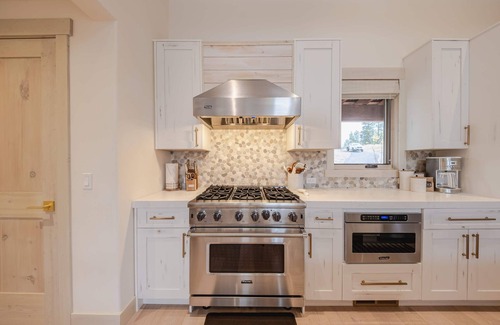 Eureka Casa | Wilderness Club Haven for 12!