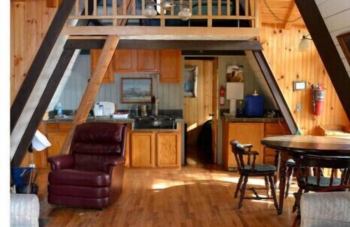 Richland Cabina | Wilderness Maple Leaf Cabin on Private Lake