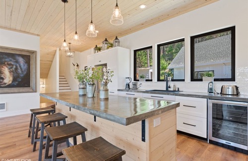 Kalispell Casa | Wilderness Retreat-Gorgeous home on 5+ acres with amazing views
