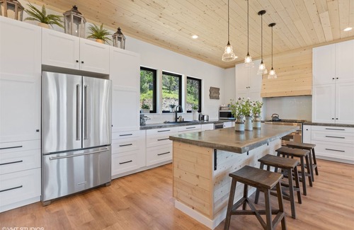 Kalispell Casa | Wilderness Retreat-Gorgeous home on 5+ acres with amazing views