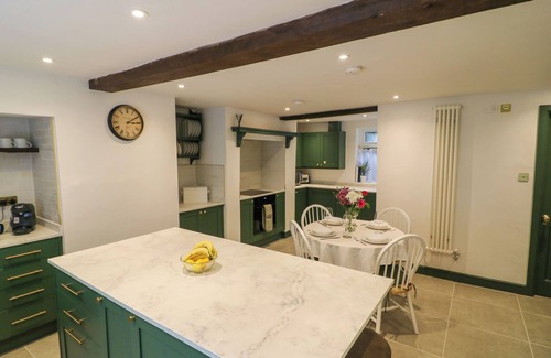 Oxenhope Cabaña | WILDFELL COTTAGE, pet friendly, luxury holiday cottage in Oxenhope