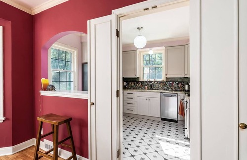Clintonville Casa | Wildflower Haven Minutes to City