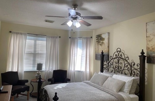 Pinehurst Of Atascocita Cama Y Desayuno | Wiley House Bed and Breakfast