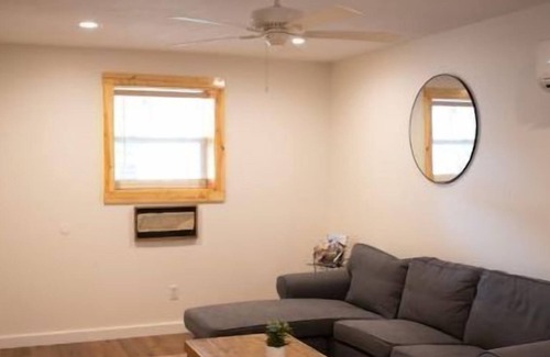 Portland Apartamento | Wilkerson Lane Apartment One Bed/ One Bath