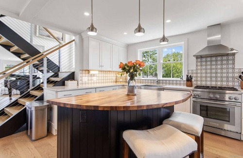 Willard Casa | Willard Beach, South Portland Charming new home, steps from the beach!