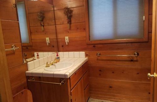 Shaver Lake Casa | Williams Cabin