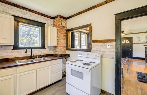 Rawl Cabaña | Williamson Cottage ~ 2 Mi to Town + Trails!