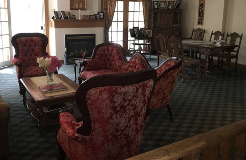 Williston North Casa | Williston Village INN- Suite r. para 4 personas