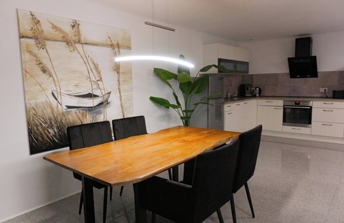 Alfter Apartamento | Willkommen in Unserer Charmanten und Stilvollen Wohnung!