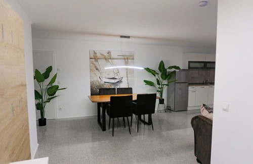 Alfter Apartamento | Willkommen in Unserer Charmanten und Stilvollen Wohnung!