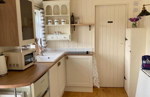 Sidmouth Otro | Willow Brook Shepherd Hut