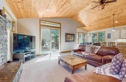 Tahoma Casa | Willow Creek Hideway