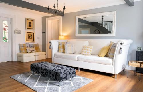 Limavady Casa | Willow House Bed & Breakfast and Orchard Studios Self Catering