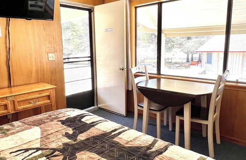 Bridgeport Cabina | Willow Springs Resort