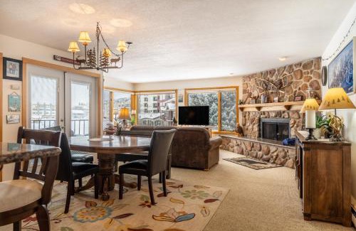 Lakeside Village Apartamento | Willows 1714