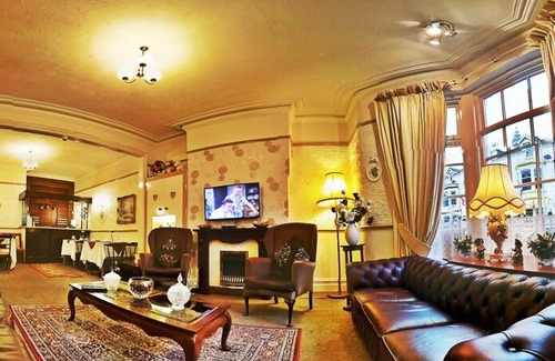 Blackpool Town Center Hotel | Wilsons Hotel - Blackpool Tower View