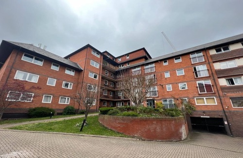 Abbey Apartamento | Wimbledon 2Bed2bath Apartment with Free Parking