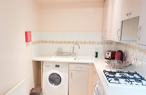 Wimbledon Apartamento | Wimbledon Apartment Is a Fantastic 1 Bedroom Apartment in the centre of Wimbledon with free parking!