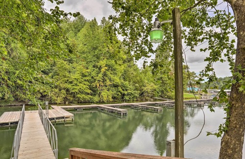 Winchester Cabina | Winchester Vacation Rental: Boater's Paradise