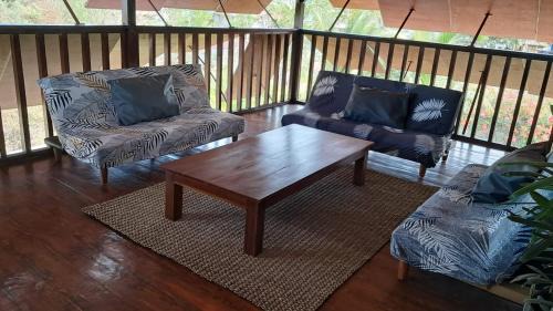 Hu'u Apartamento | Wind and Sea at Arista Lakey Peak House