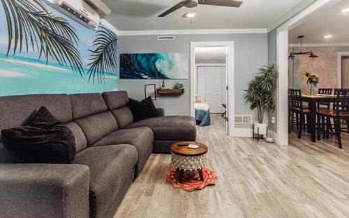 Greater Woodlawn Casa | Wind Song - You Finally Found the Place You Were Looking For