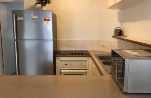 Golden Beach Apartamento | WINDBOURNE UNIT 8 - This neat and tidy 1st floor unit is tucked away in the quiet section of the Gol