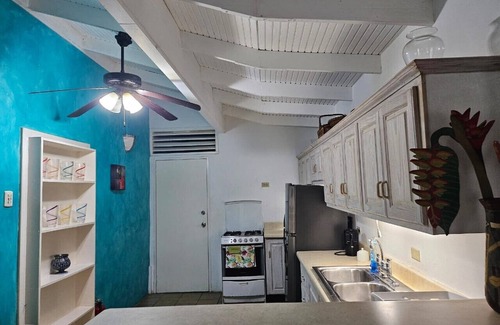 St. Anns Apartamento | WINDCREST VILLA - Great view near Port of Spain