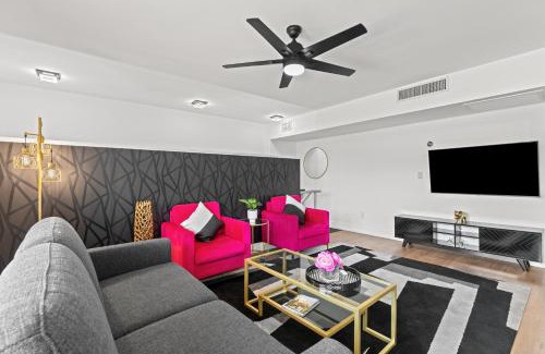 Brown and Stetson Business Casa | Windfield Condo In The Entertainment District