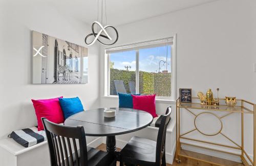 Brown and Stetson Business Casa | Windfield Condo In The Entertainment District