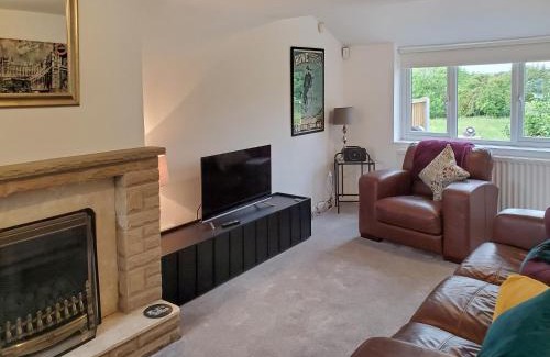 Little Eaton Casa | Windmill Cottage