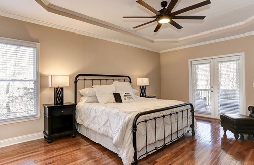 Big Canoe Casa | Windmill Cottage | Live in luxury with big screen TVs and great outdoor spaces!