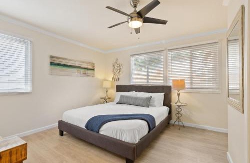 Beach Barber Tract Casa | WindnSea Beach Perfection - Walk2Beach, Pet Friendly & Parking