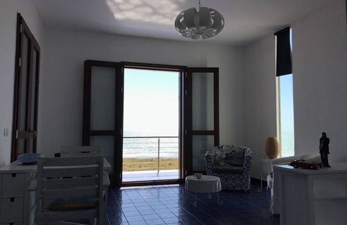 Fiumenaro Apartamento | Ventana al mar.